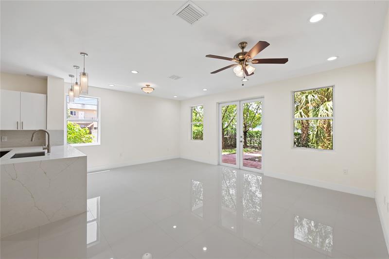 Image 6 of 34 For 1434 4th Ave  1434