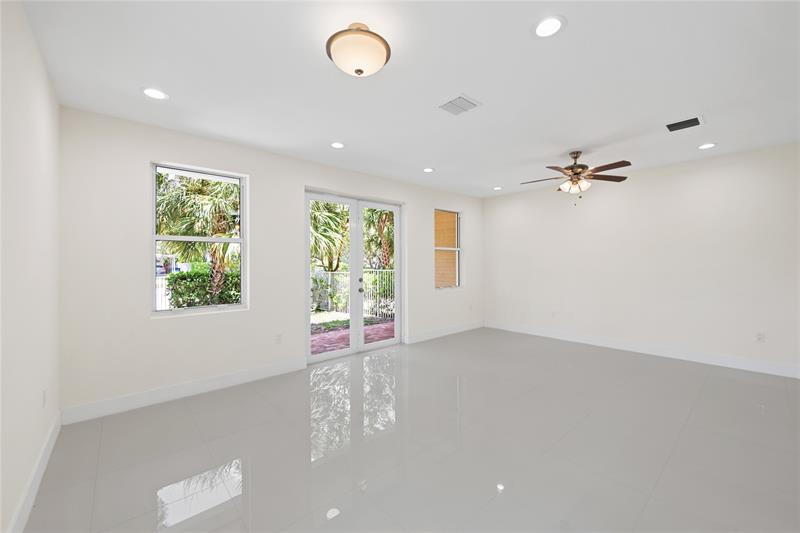 Image 7 of 34 For 1434 4th Ave  1434