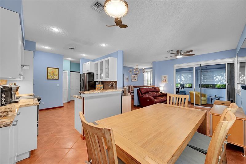 Image 15 of 45 For 2922 Port Royale Ln