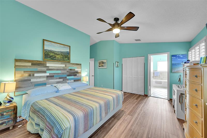 Image 25 of 45 For 2922 Port Royale Ln