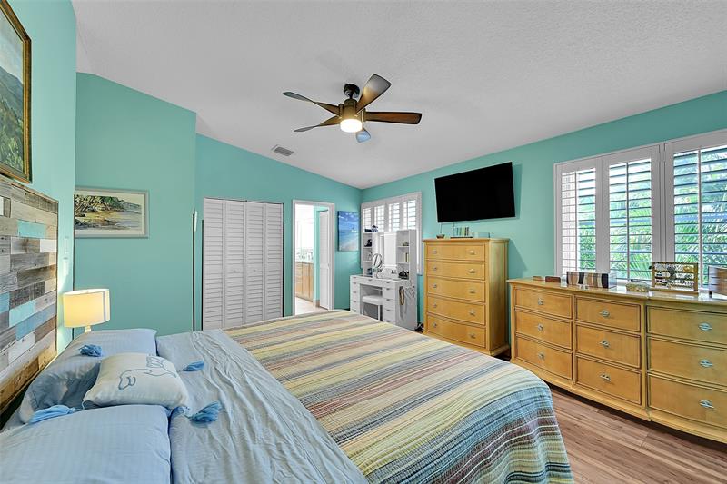 Image 26 of 45 For 2922 Port Royale Ln