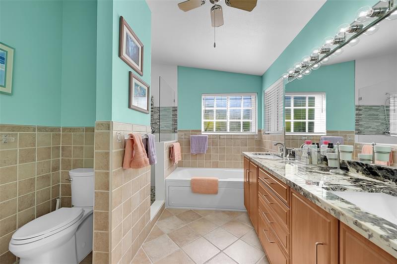 Image 34 of 45 For 2922 Port Royale Ln
