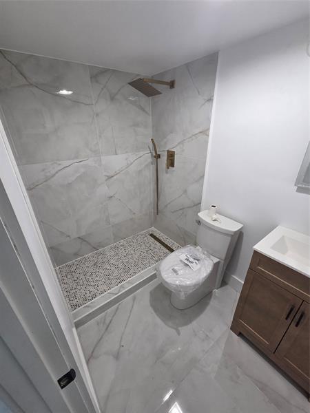 Image 24 of 41 For 251 Cypress Rd  101