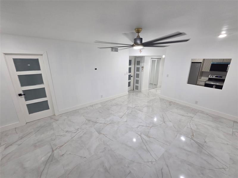 Image 8 of 41 For 251 Cypress Rd  101