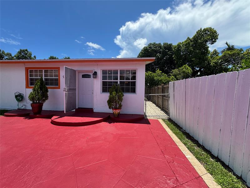 Details for 910 43rd St  , Miami, FL 33127