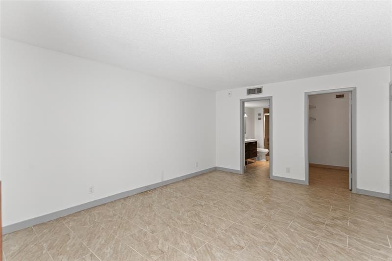 Image 14 of 29 For 6300 2nd Ave  405