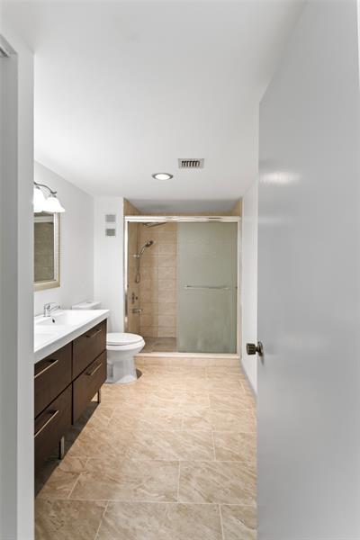 Image 15 of 29 For 6300 2nd Ave  405