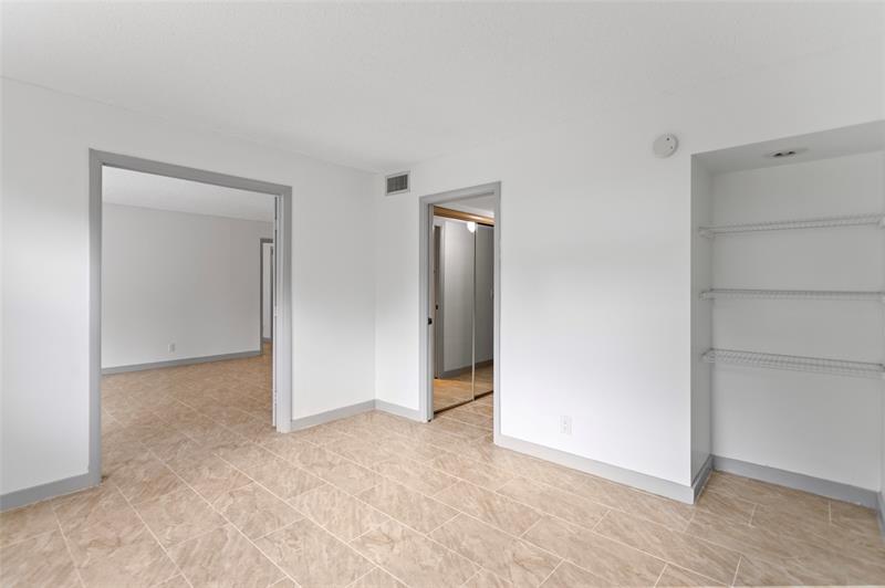 Image 22 of 29 For 6300 2nd Ave  405