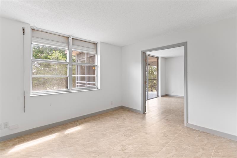 Image 23 of 29 For 6300 2nd Ave  405