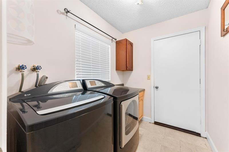 Image 20 of 23 For 5333 Pine Cir