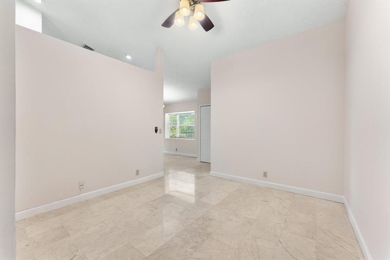 Image 6 of 23 For 5333 Pine Cir