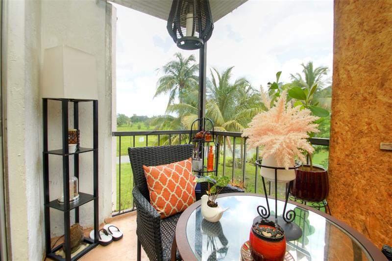 Image 15 of 27 For 2571 Aragon Blvd  317