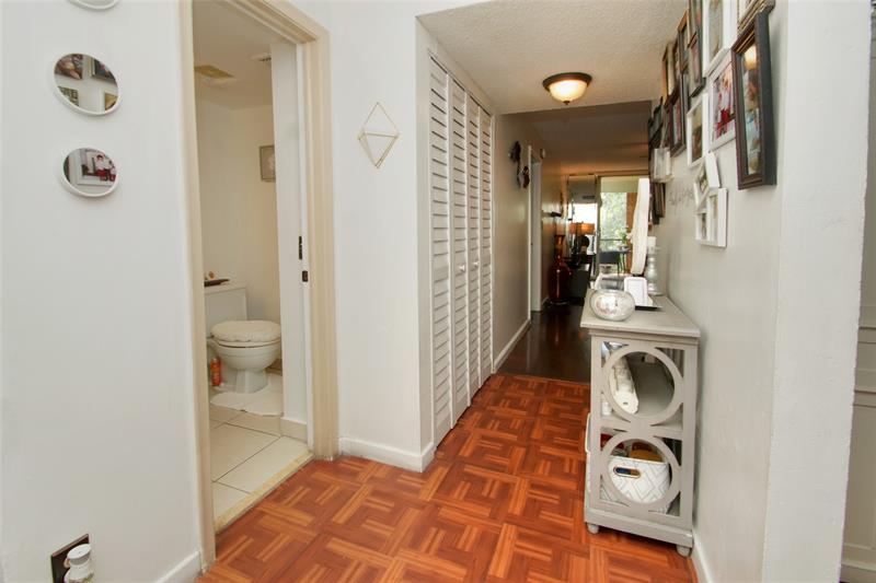 Image 7 of 27 For 2571 Aragon Blvd  317