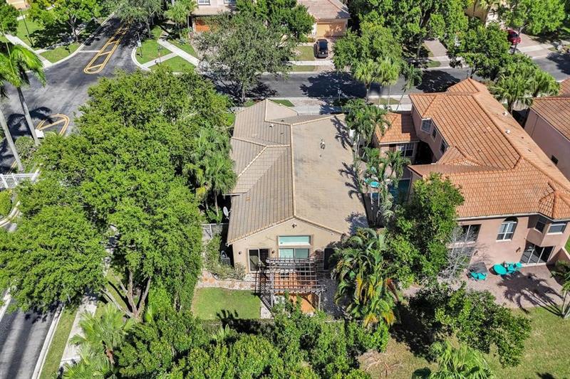 Image 4 of 100 For 1660 Classical Blvd