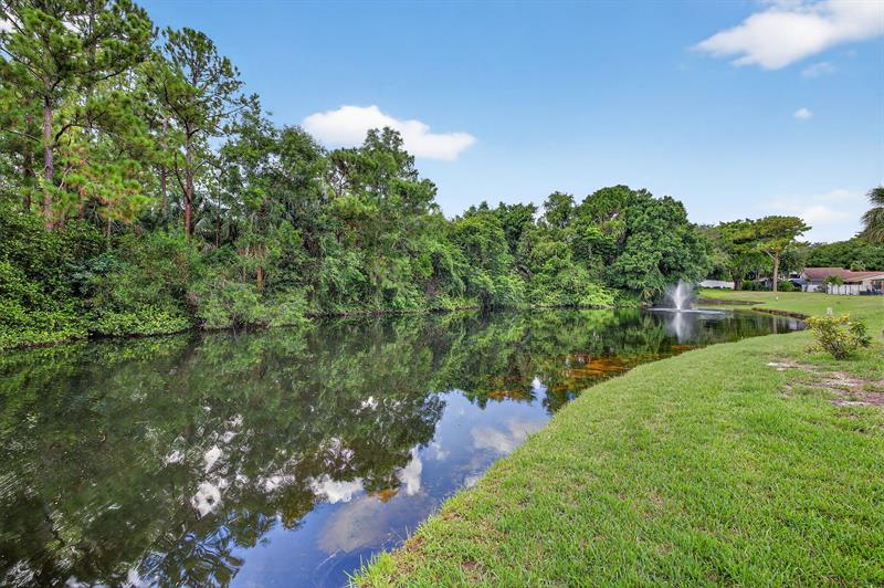 Image 39 of 47 For 2754 Deer Creek Kelly Brooke Ln