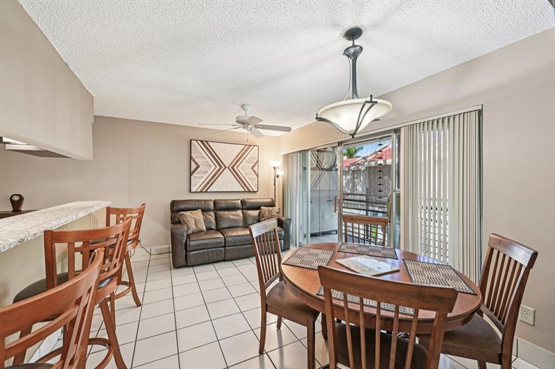 Image 4 of 36 For 5226 6th Ave  H33
