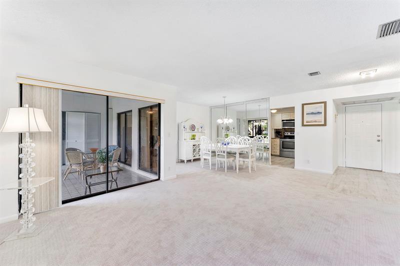 Image 3 of 40 For 3993 Carambola Cir  2998