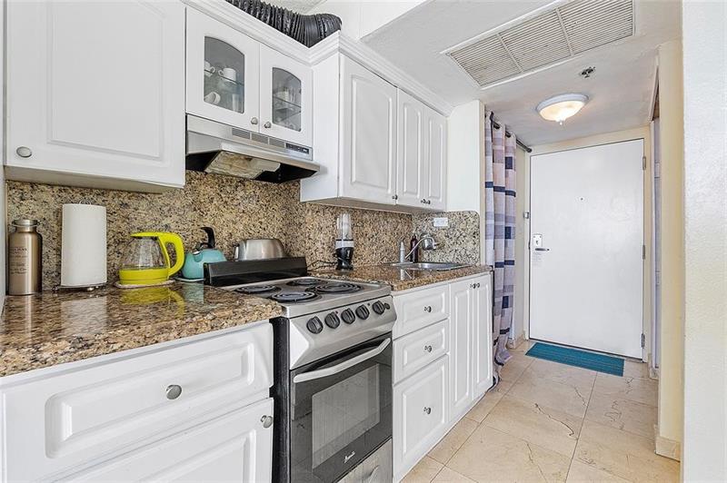 Image 6 of 13 For 19201 Collins Ave  345
