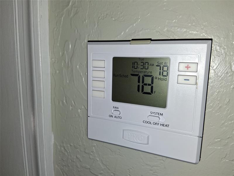 Image 21 of 25 For 5720 22nd Way  406