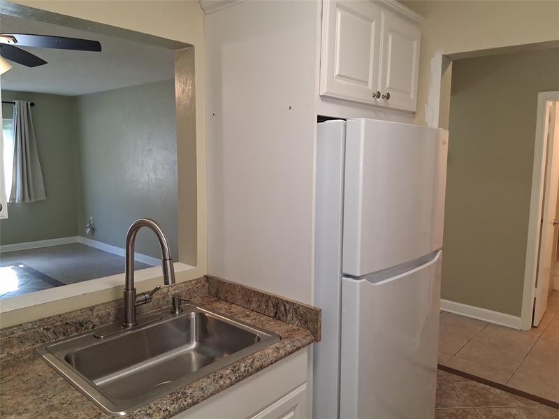 Image 4 of 8 For 5720 22nd Way  406