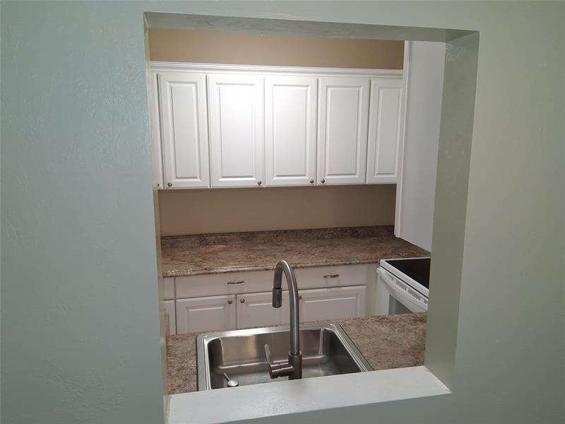 Image 5 of 8 For 5720 22nd Way  406
