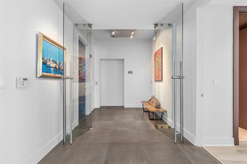 Image 4 of 88 For 715 Bayshore Dr  1004