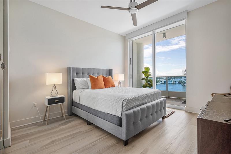 Image 42 of 88 For 715 Bayshore Dr  1004