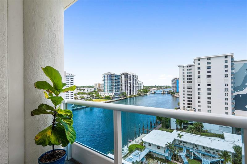 Image 43 of 88 For 715 Bayshore Dr  1004
