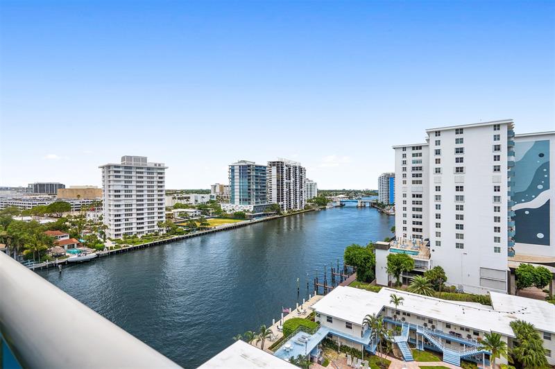 Image 44 of 88 For 715 Bayshore Dr  1004