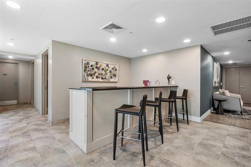 Image 55 of 88 For 715 Bayshore Dr  1004