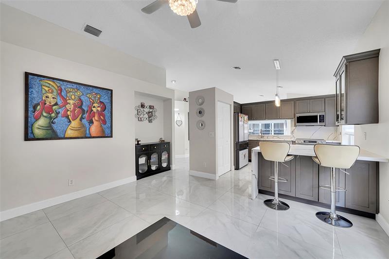 Image 16 of 34 For 11034 46th Dr