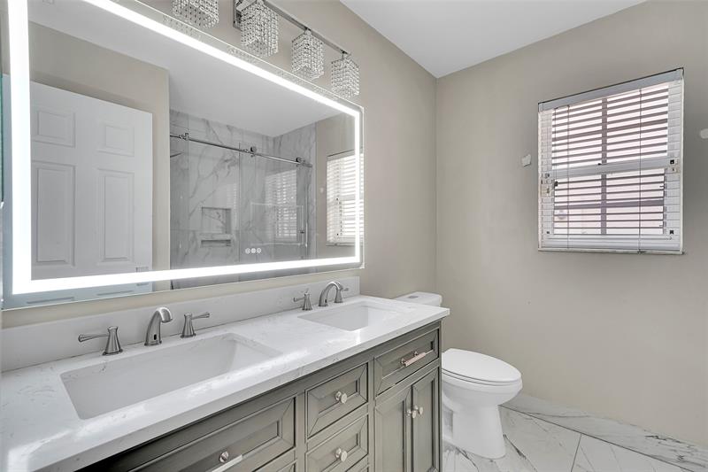 Image 23 of 34 For 11034 46th Dr