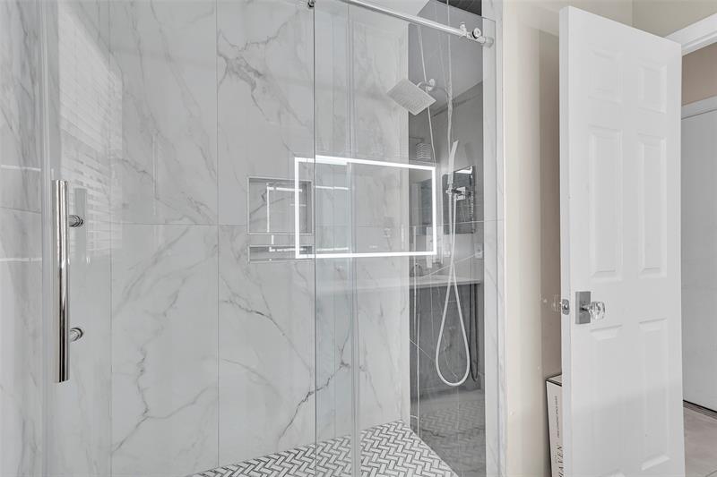 Image 24 of 34 For 11034 46th Dr