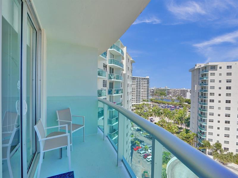 Image 31 of 33 For 3901 Ocean Dr  12b