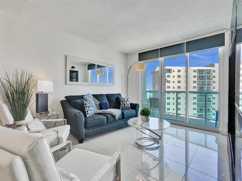Image 4 of 33 For 3901 Ocean Dr  12b