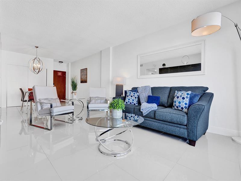 Image 6 of 33 For 3901 Ocean Dr  12b