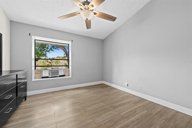 Image 15 of 23 For 4902 82nd Ave  2001