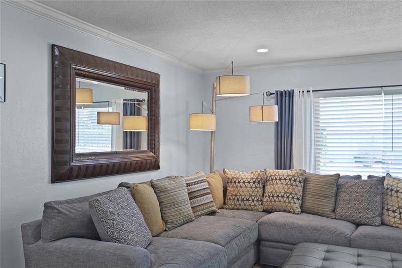 Image 8 of 33 For 6901 95th Ter