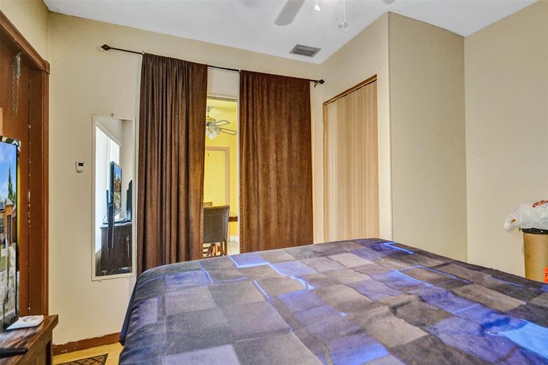 Image 32 of 40 For 5335 8th Ct  