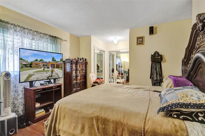 Image 35 of 40 For 5335 8th Ct  