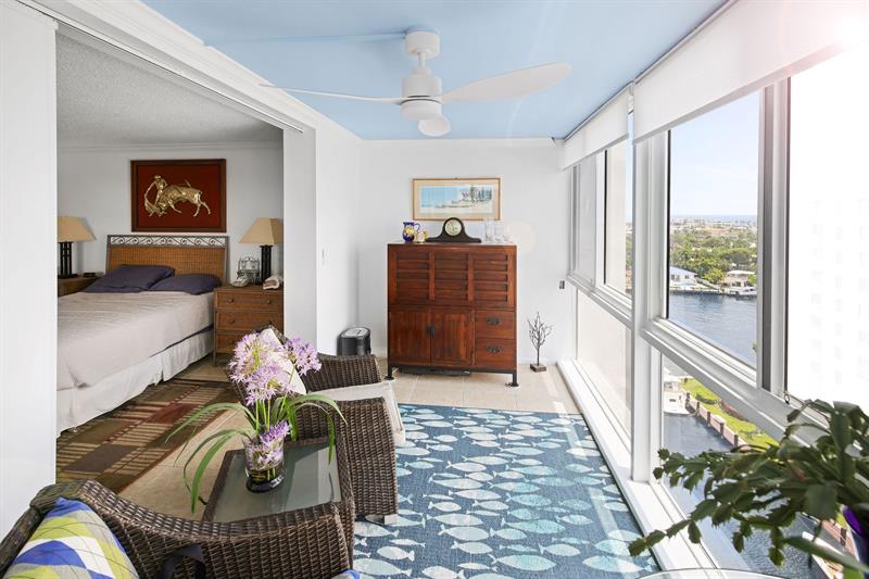 Image 12 of 43 For 3100 49th St  Ph10