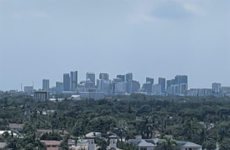 Image 14 of 43 For 3100 49th St  Ph10