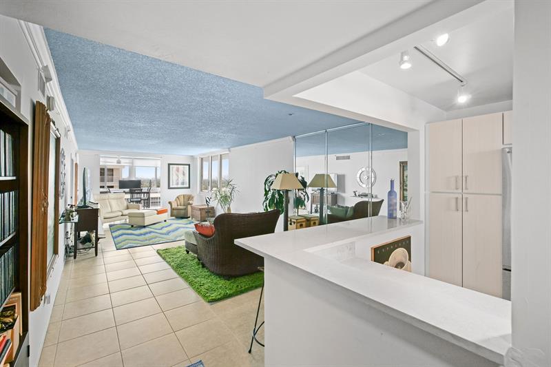 Image 17 of 43 For 3100 49th St  Ph10