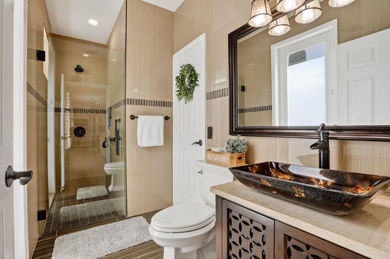 Image 22 of 70 For 5340 103rd Way