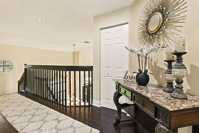 Image 27 of 70 For 5340 103rd Way