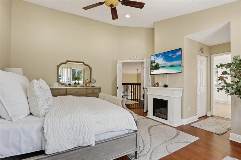 Image 32 of 70 For 5340 103rd Way