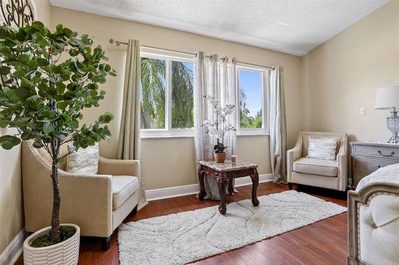 Image 33 of 70 For 5340 103rd Way