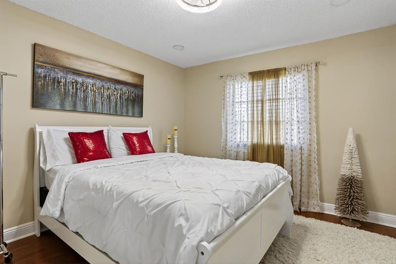 Image 37 of 70 For 5340 103rd Way