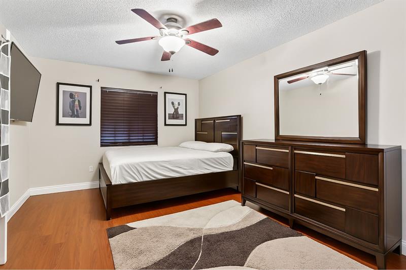 Image 38 of 70 For 5340 103rd Way