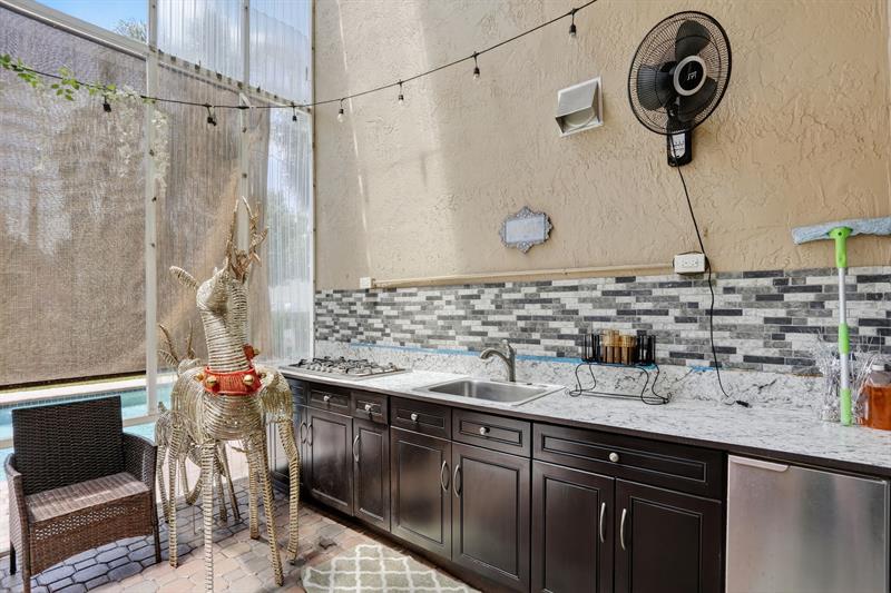 Image 40 of 70 For 5340 103rd Way